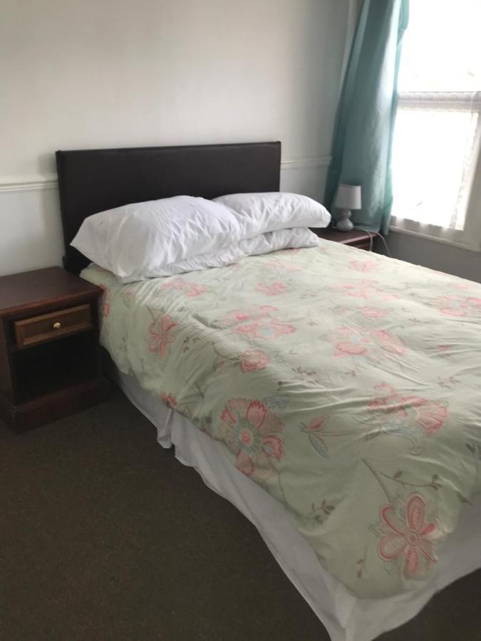 Bensons Guesthouse 사우스엔드온시 외부 사진